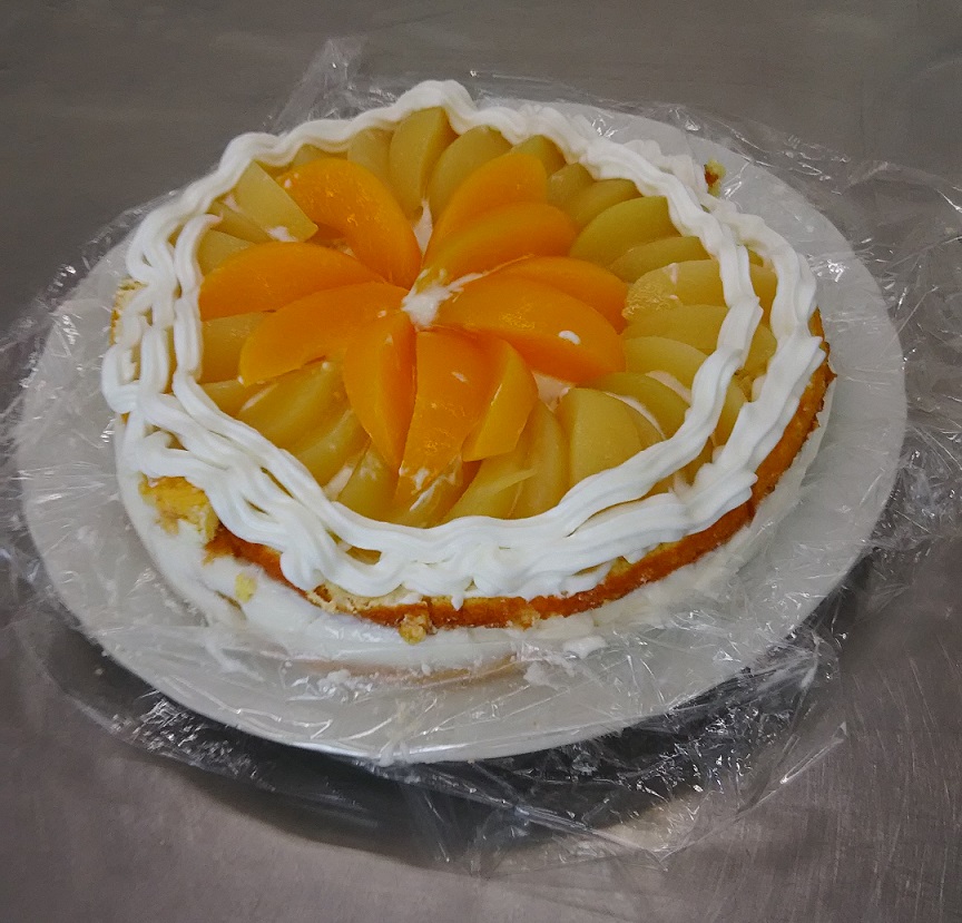 フルーチェムースの白桃ケーキ